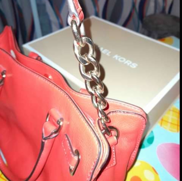 Michael kors purse - Picture 10 of 13